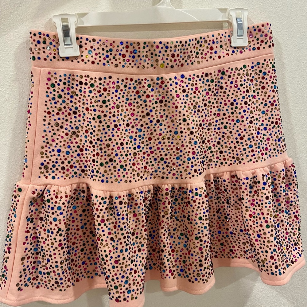 Sequin pink skirt! Size medium and never worn. Tags still on.